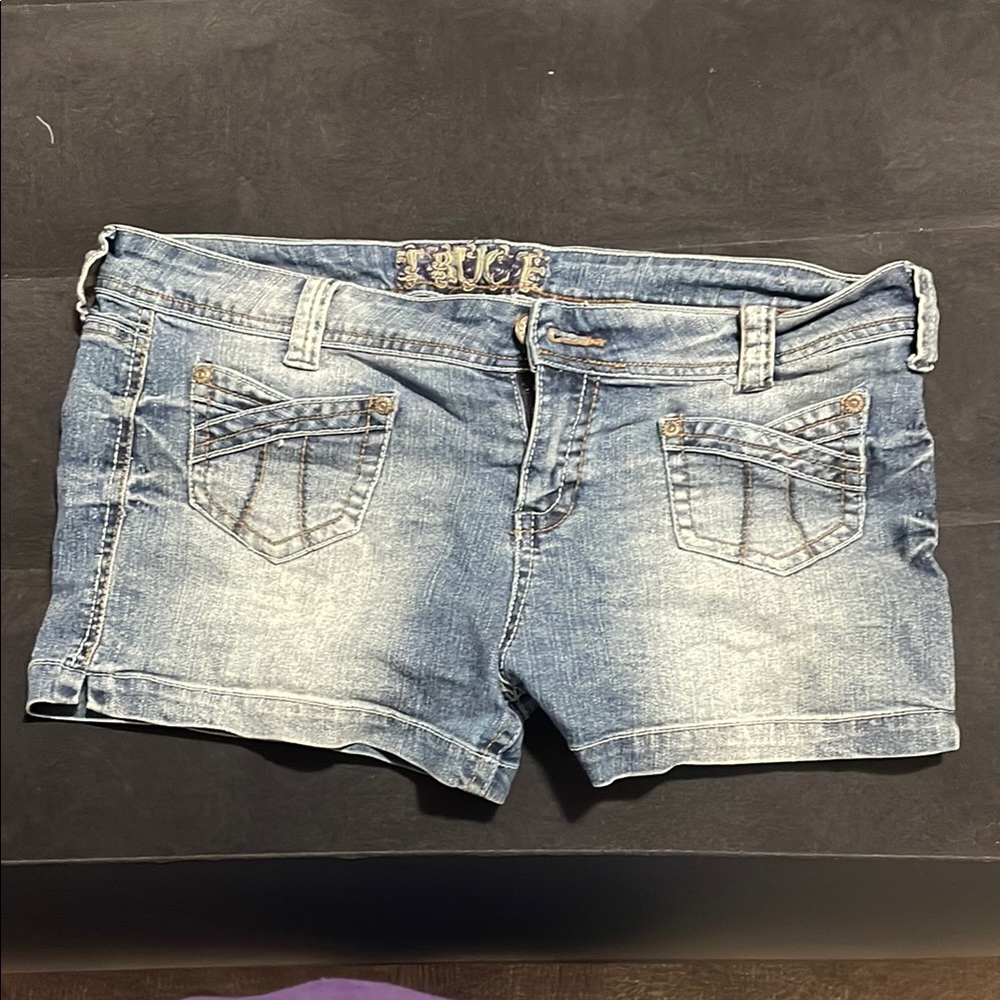 Truce Brand Women's Blue Denim Shorts